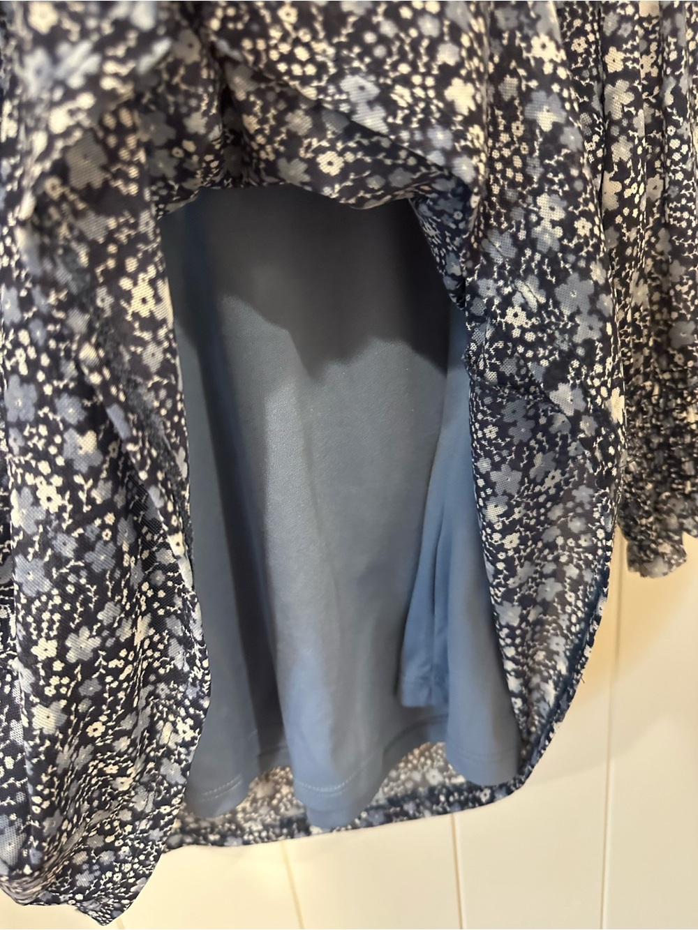 Cato Women’s Blue Floral Blouse Size Small Ruffle Collar Lined Long Sleeve Top - Picture 7 of 11